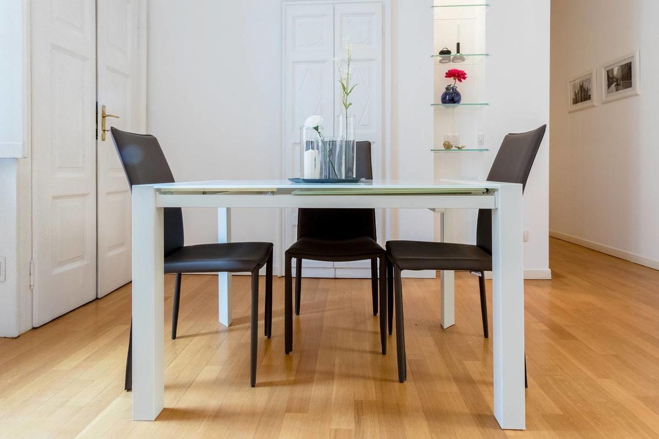 Joivy Lovely Flat For 5 Close To Sforzesco Castle Milan Exterior photo