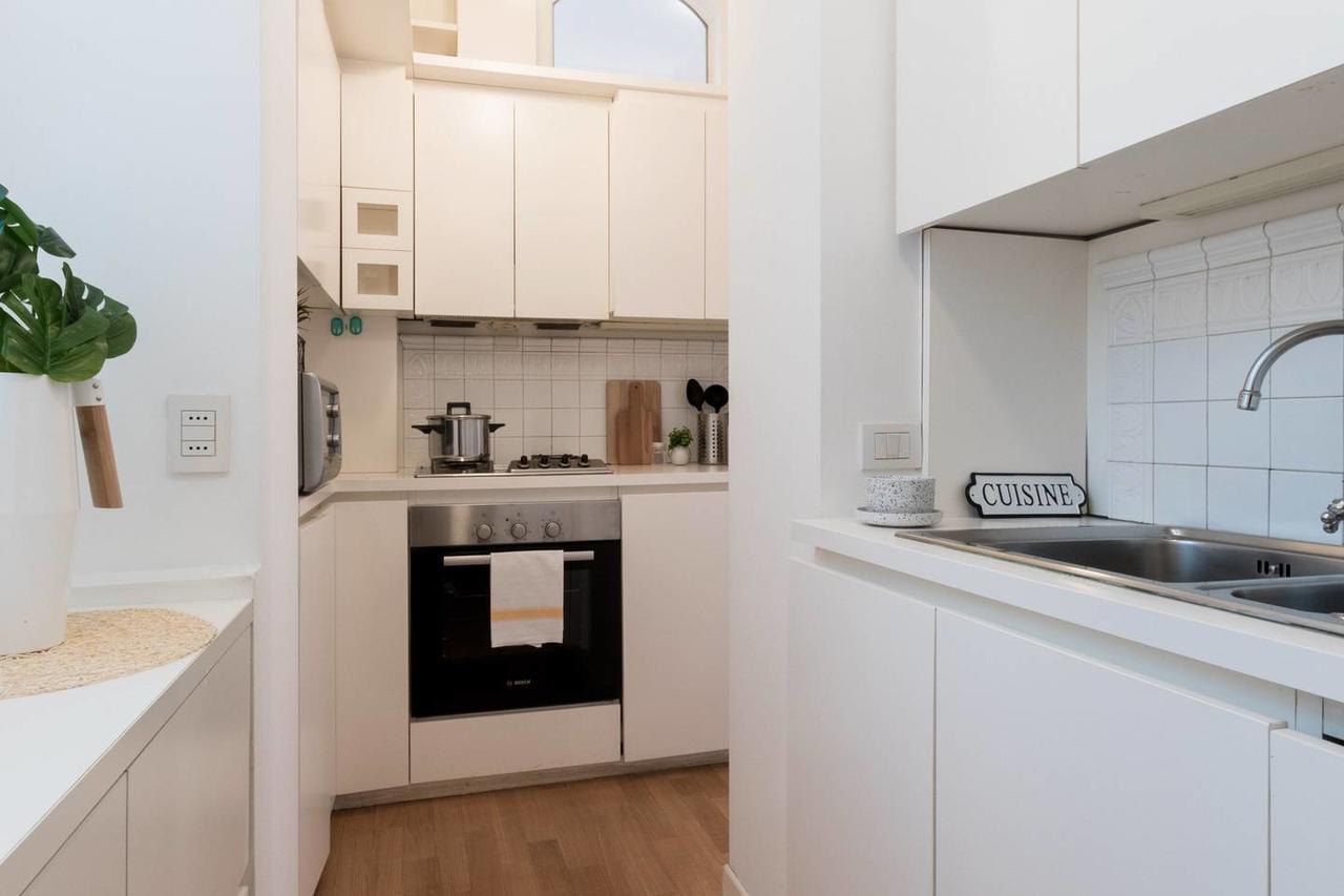 Joivy Lovely Flat For 5 Close To Sforzesco Castle Milan Exterior photo